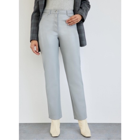 Wilfred Wilfred - Picture 7 of 15